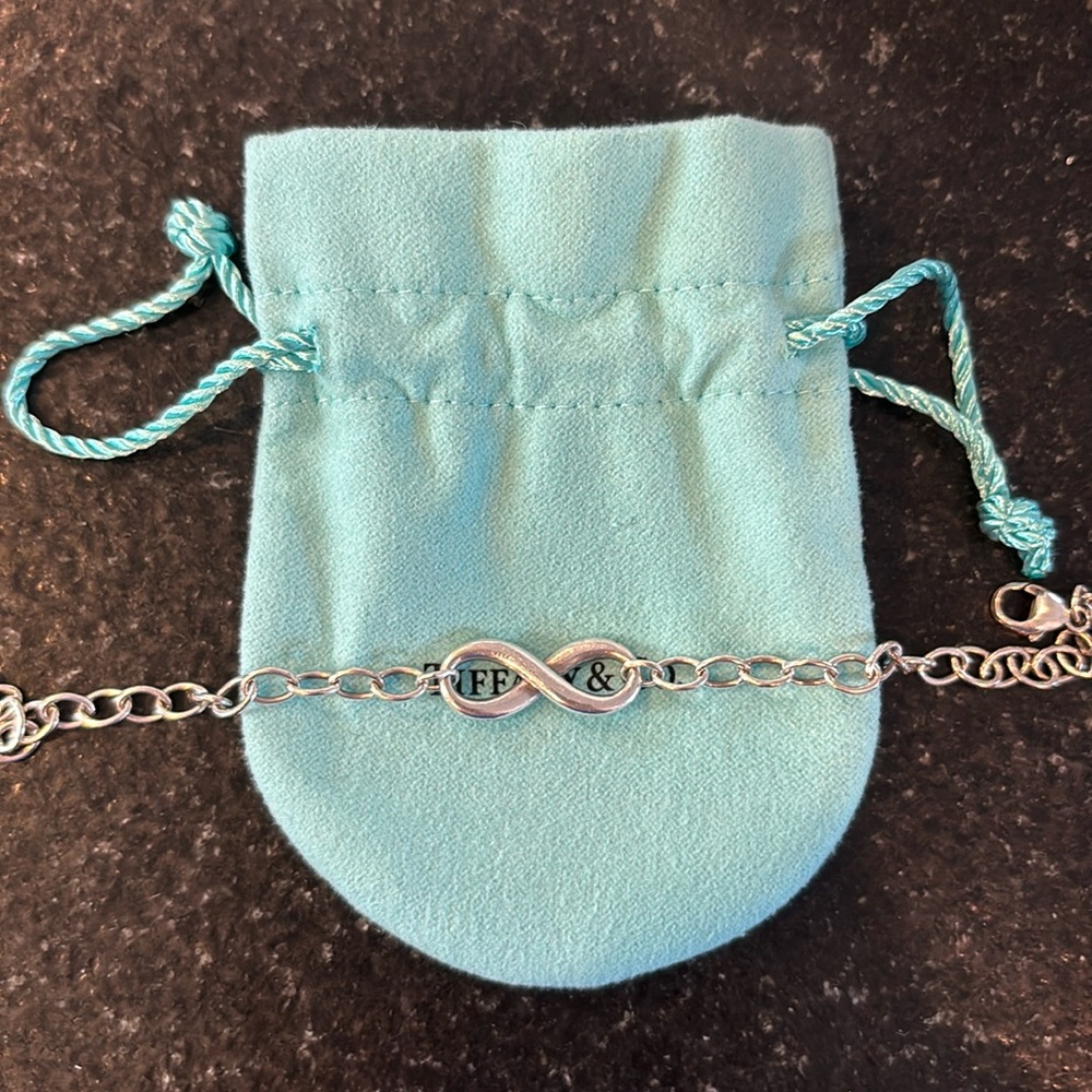Tiffany Infiniti silver link bracelet